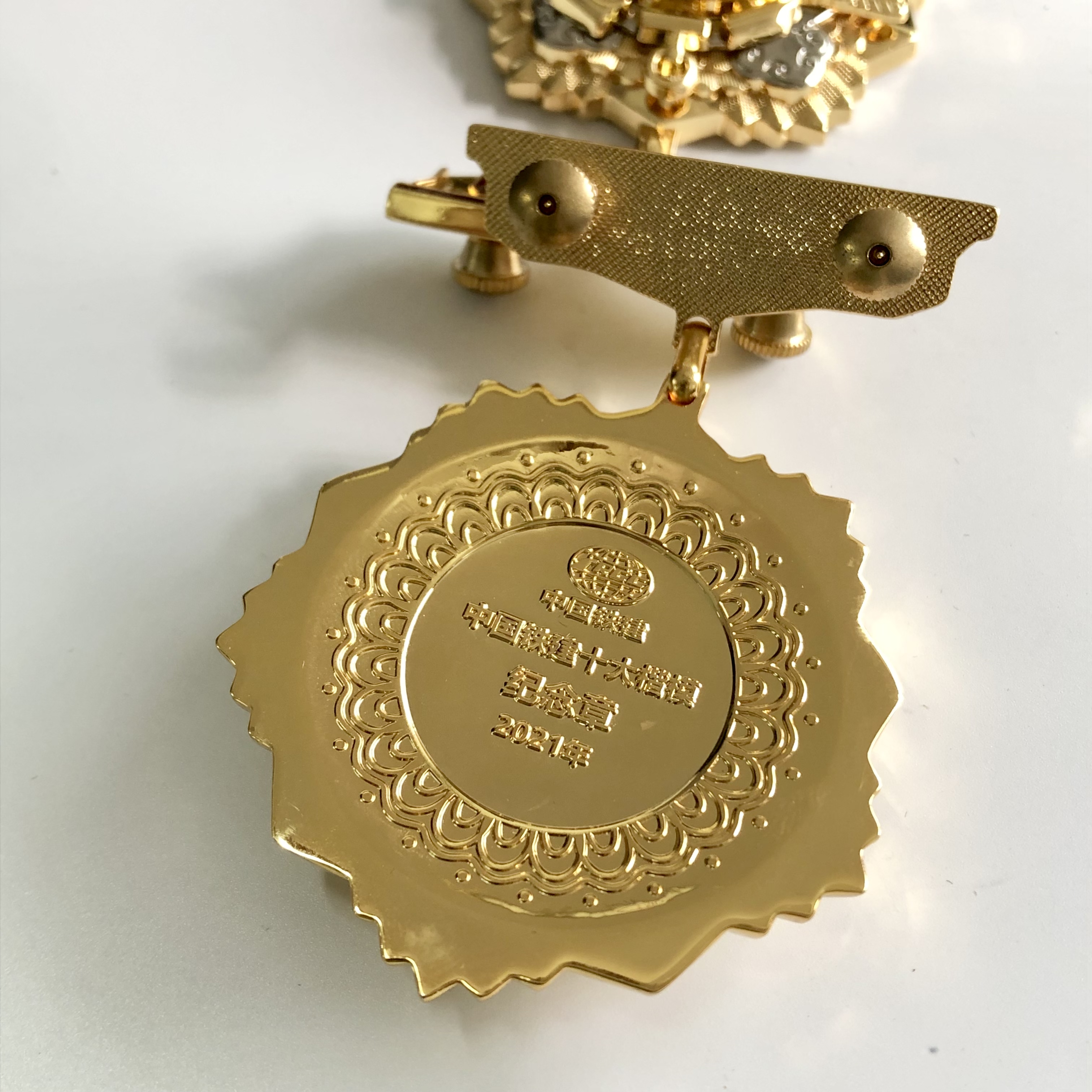 Wholesale Honor Award High Level Shiny Gold Shiny Nickel Double Plated Metal Epoxy Coating Decoration Medaille Medal