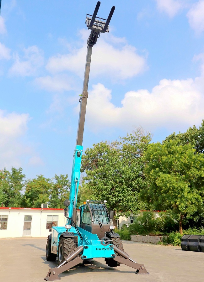 4x4 3.5 Ton 10m Telehandler with Cummins Engine for Construction Hot Sale in Saudi Arabia 3