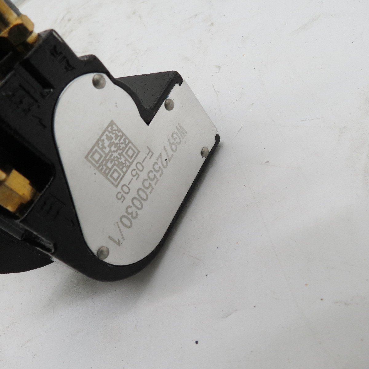 SINOTRUK HOWO TRUCK PARTS FUEL LEVEL SENSOR WG9725550030