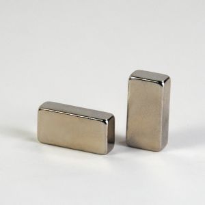 Quality N35 20x10x4mm Permanent Block Custom Coated Layers Sintered Neodymium Magnet wholesale