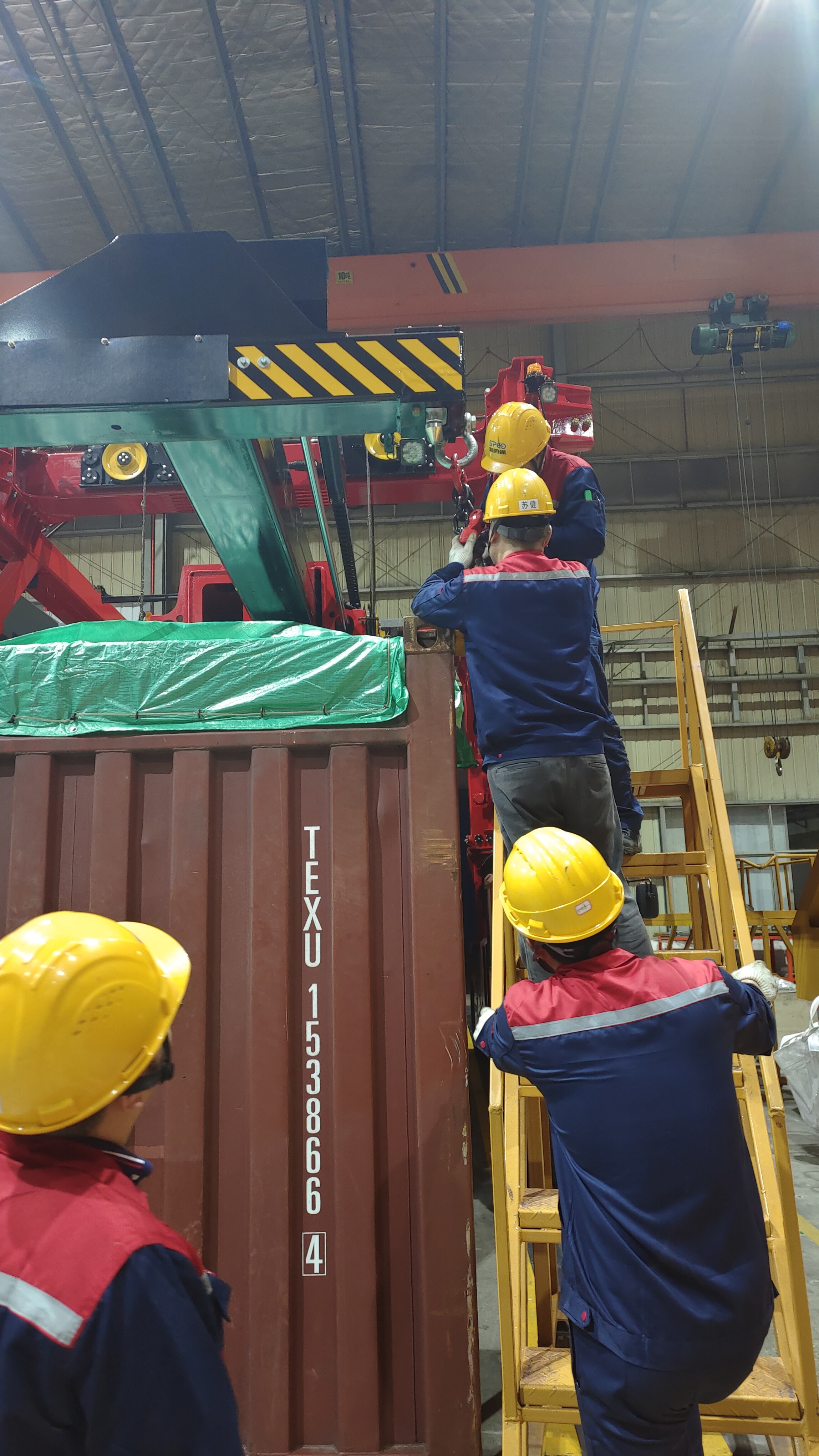 Highly Customized Container Straddle Carrier Price 40OT Container Handler Truck
