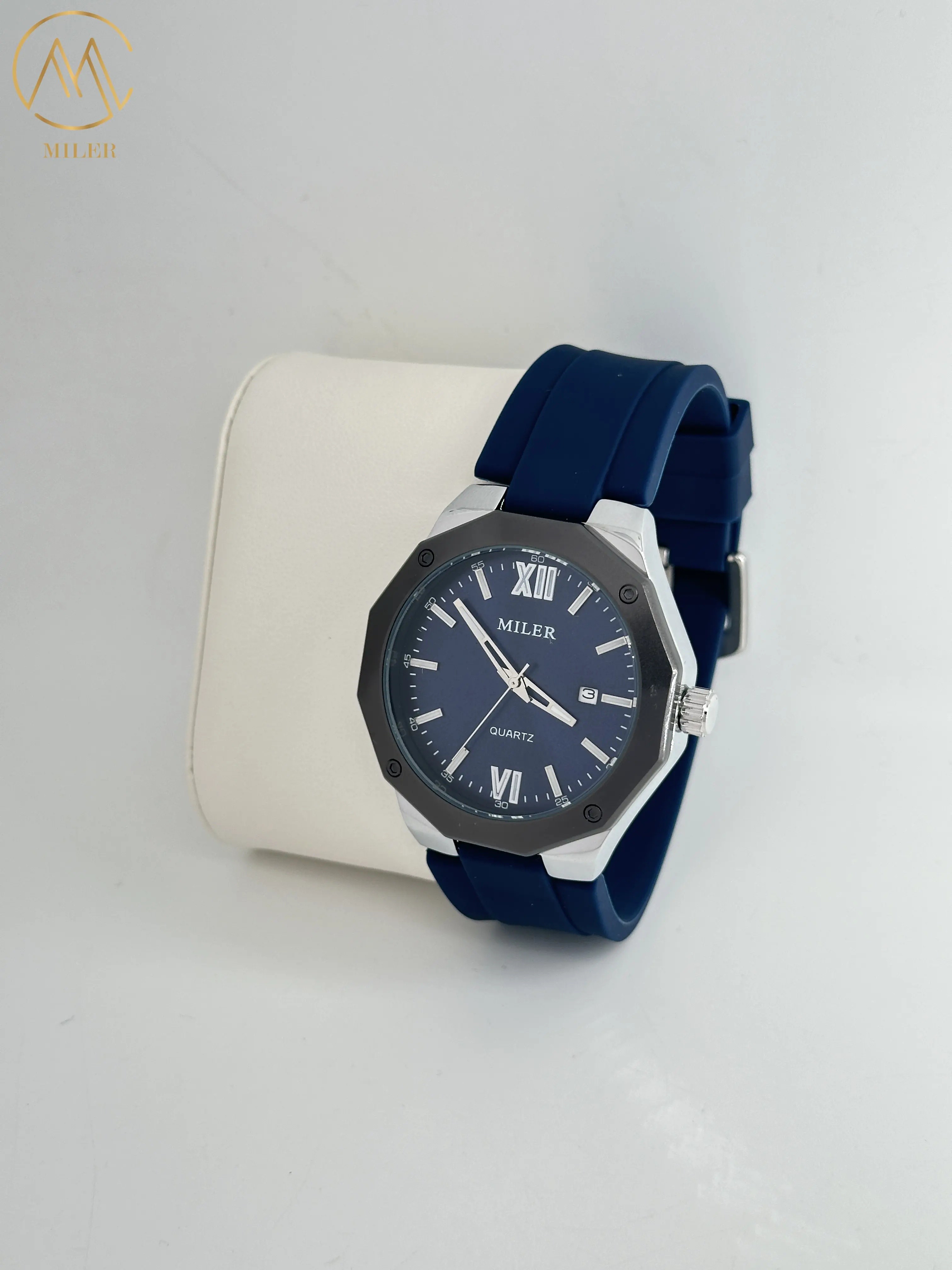 Wholesale Sports Waterproof Quartz Watch with Silicone Strap