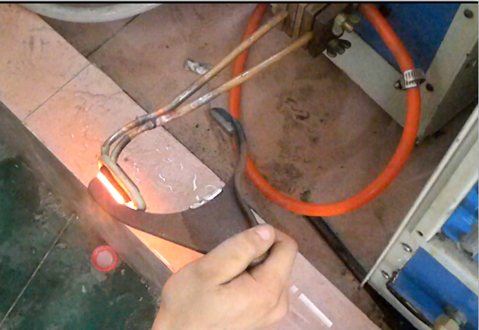 IGBT System Industrial Induction Heating Machine 60KW For Metals