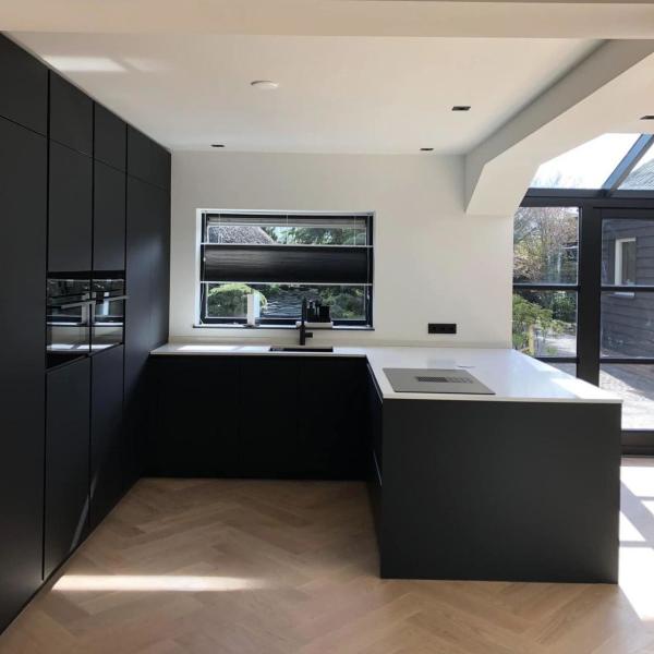 OEM Cabinet Manufacturers' Customized Modern Kitchen Cabinet E0 Plywood Matte
