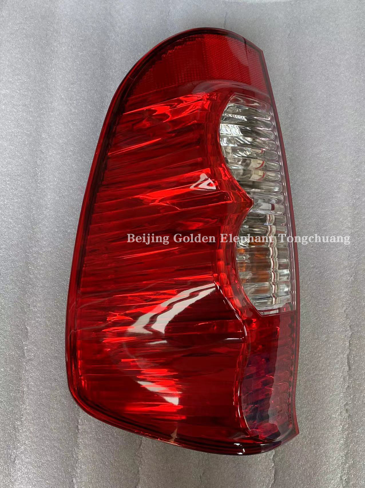 OE No. 4133300-P00 Great Wall Wingle 5 European Version Tail Light for 124 Spider 348