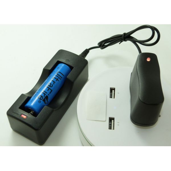 High Efficiency Torch Battery Charger , Universal Intelligent Battery Charger