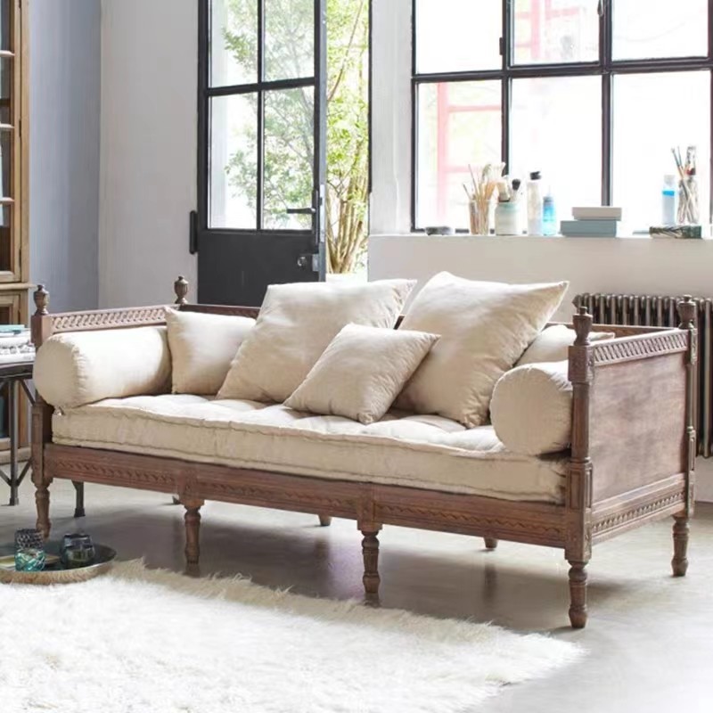 Custom Hotel Room Furniture European Retro Style Fashion High End Royal Sofa