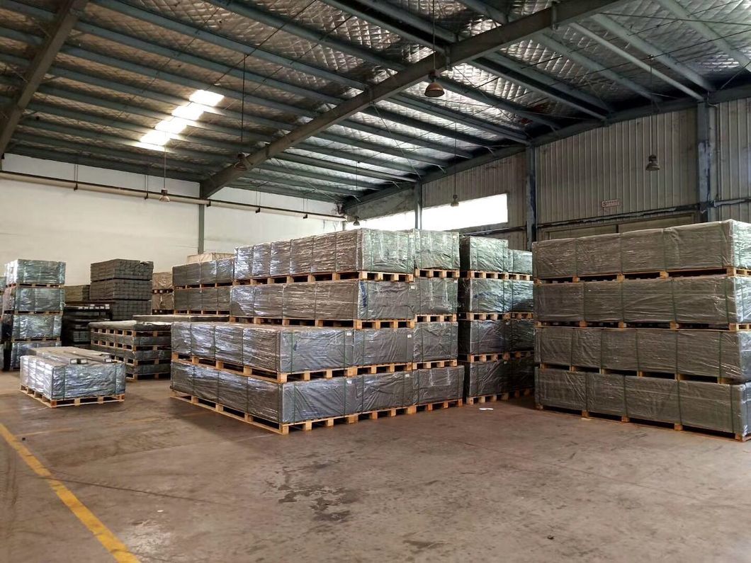 High Quality Wood Plastic Composite Plank for Decoration Material (130*5)