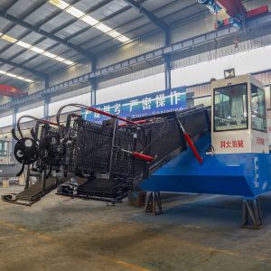 Quality Fully Automated 70kw Trash Skimmer Machines Grass Harvesting Collecting Boat wholesale