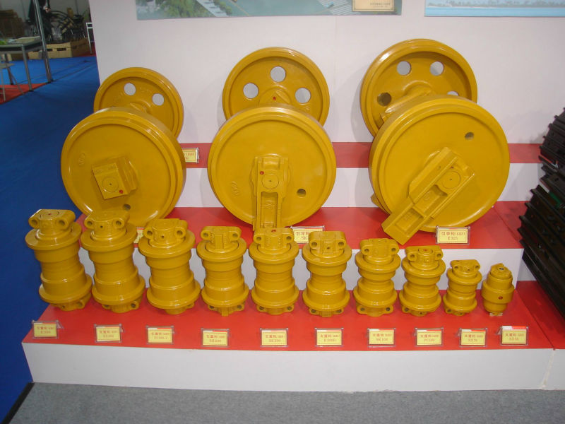 Online Support D4H Dozer Idler Assembly 7T4400 Forging Casting Front Track Idlers
