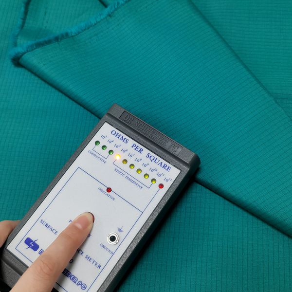 Workwear ESD Textile Anti Static Waterproof Cotton Twill Fabric 1.0 Strip
