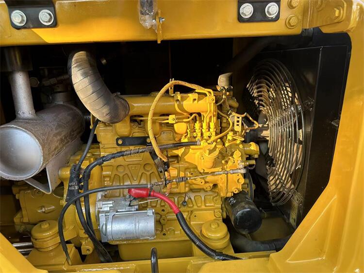 CAT 303.5 E 305.5E2 Used 5.5 Ton Hydraulic Crawler Mini Excavator 650 Working Hours