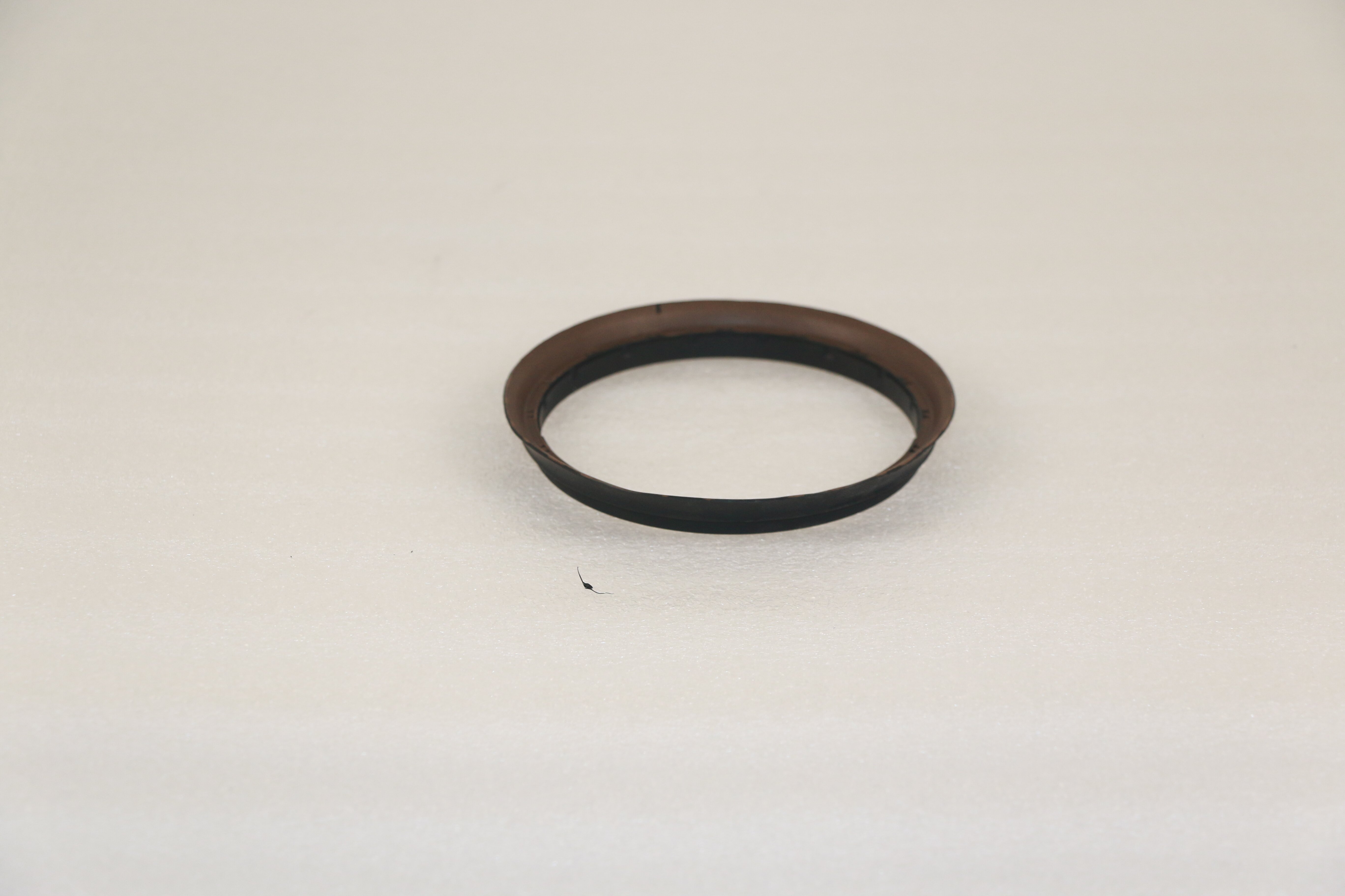 4362459 Thermoplastic Rubber Front Dust Cover for Dongfeng Truck Crankshaft Parts