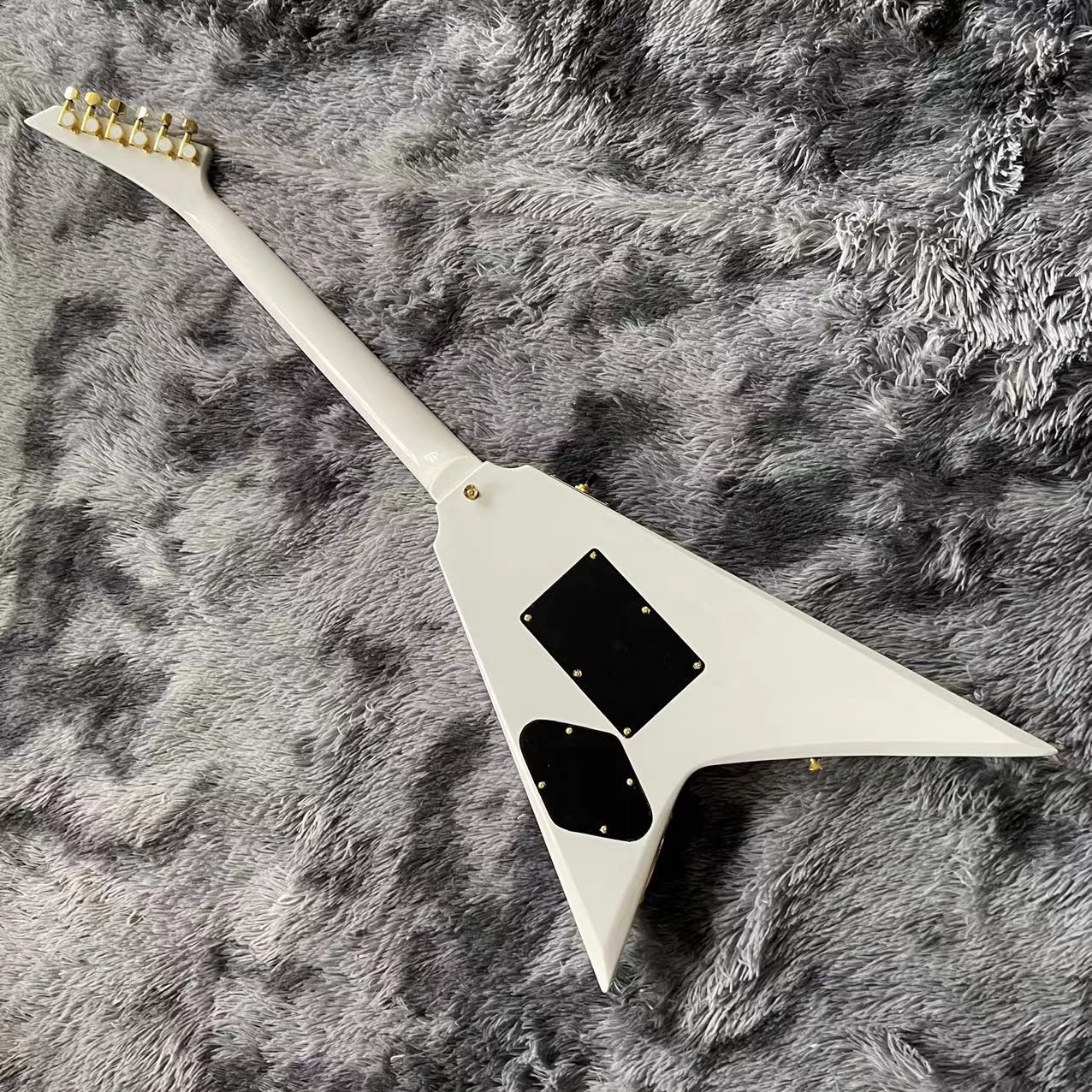 Custom Jackson V electric guitar white color in black strips with gold hardware accept guitar OEM