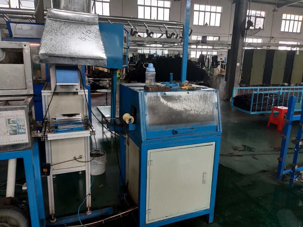 Cutting Processing Service T Shape Rubber Gasket Seal for UV Resistant Solar PV Panel