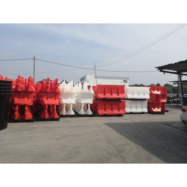 Rotational Roto Mold Maker For Road Barrier