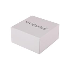 China White Color Paper Box With Magnetic Closure Recycled Eco Friendly on sale