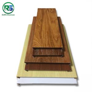China Home Decoration CE Wood Grain Aluminium Strip Ceiling Fireproof 0.6mm-1.2mm Thickness on sale