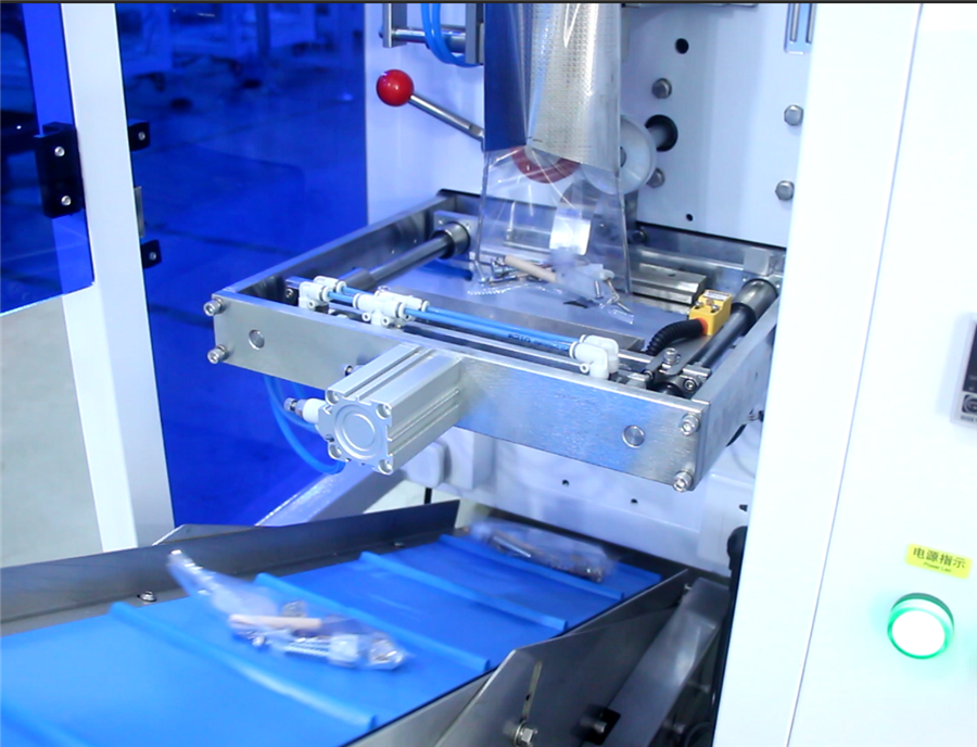 Randomly Combine Plastic Parts 11 Drums Film Conveyor Bowl Counting Packaging Pack Wrapping Machine Plastic Parts