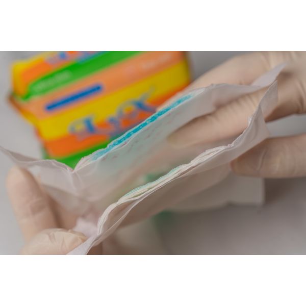 External Women Sanitary Napkins Hypoallergenic and Cotton Material for All-Day Protection