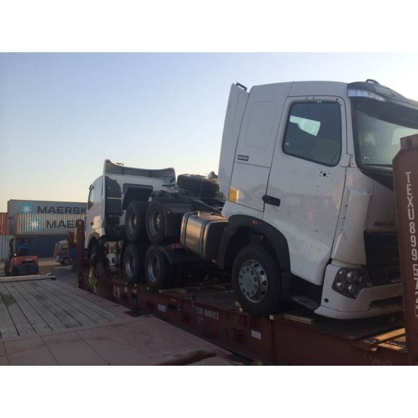 8M3 SINOTRUK 6x4 371HP Concrete Mixing Equipment / Cement Mixer Truck