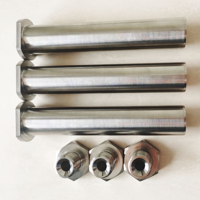 Titanium Natural King Pin 5/8 in Diameter for Sprint Car according to DIN