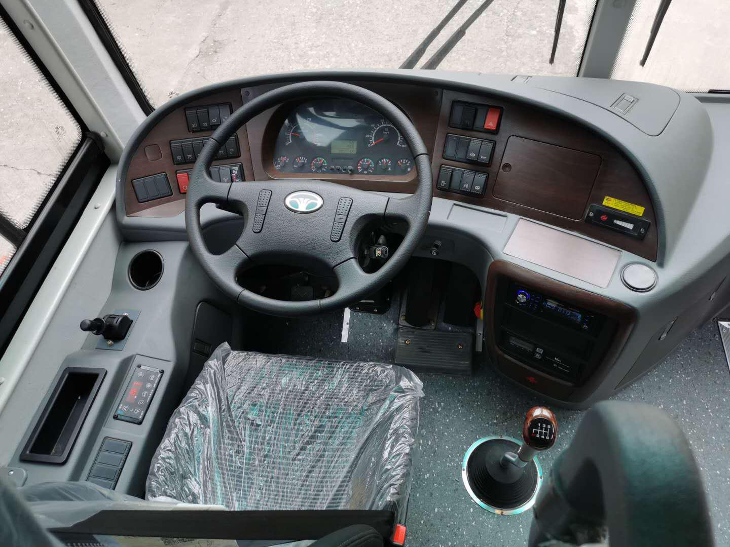 2019 Year 49 Seats New DAEWOO Bus GDW6117HKD Coach Bus LHD In Good Condition