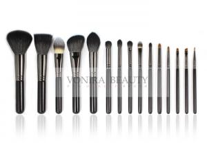 China Natural Hair Makeup Brushes Set Essential Makeup Brush Tools Private logo on sale