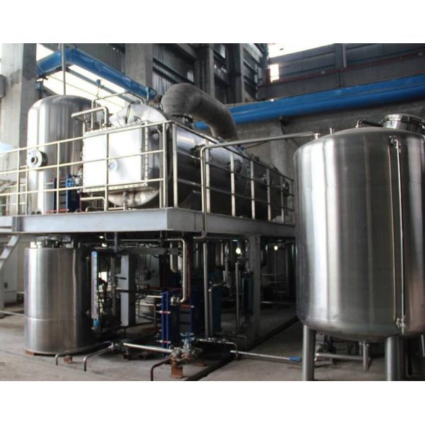 High Efficiency Vacuum Evaporator System Water / Juice Evaporation Machine
