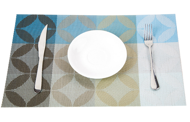 Europe Design Style Customized PVC Gold Christmas Mat for Table Decoration by Xinhui
