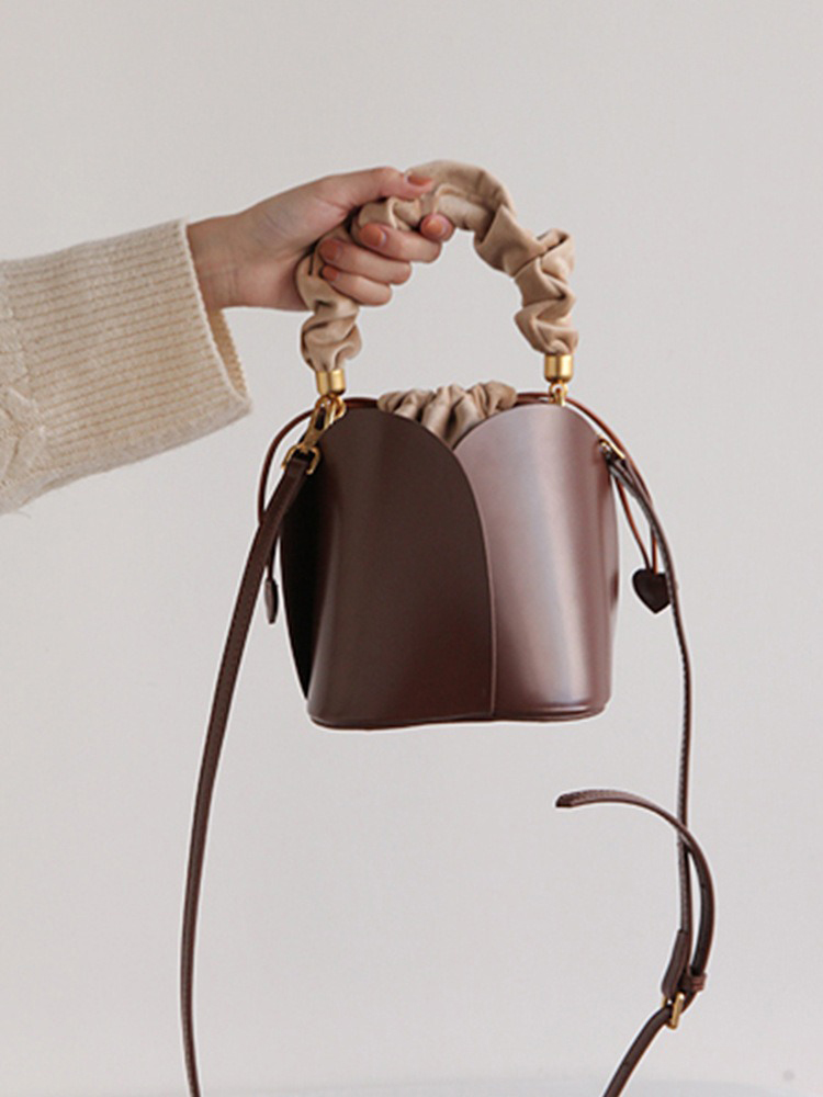 Designer Drawstring Genuine Leather Sling Crossbody Strap Tote Bucket Bag for Daily Life