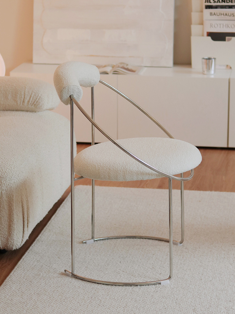 Minimalist Style Velvet Leisure Chair White Office Lounge