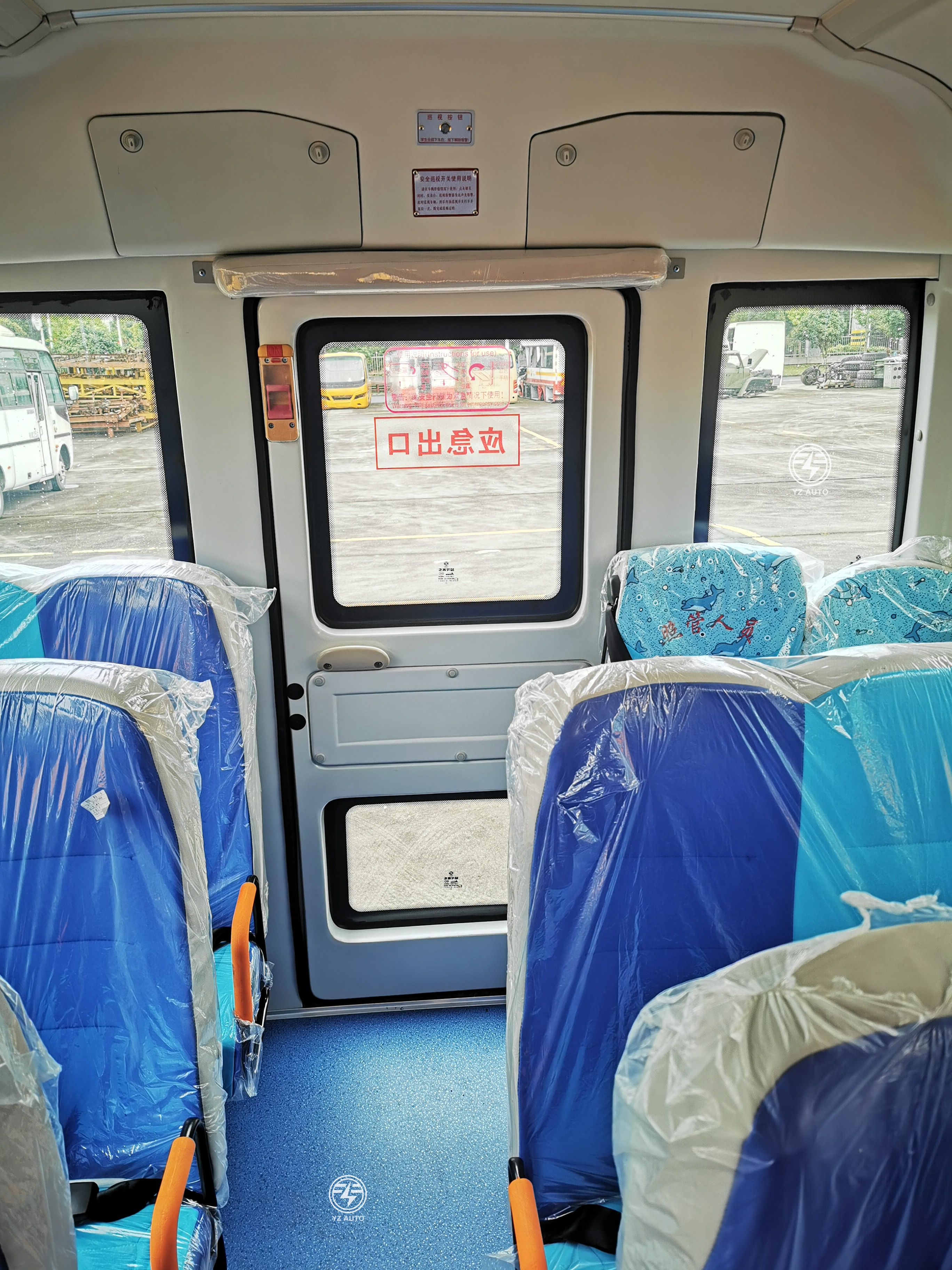 135L Oil Tank Volume Customized Model Dongfeng 24-42seats Hubei 80 Used Cars in Japan