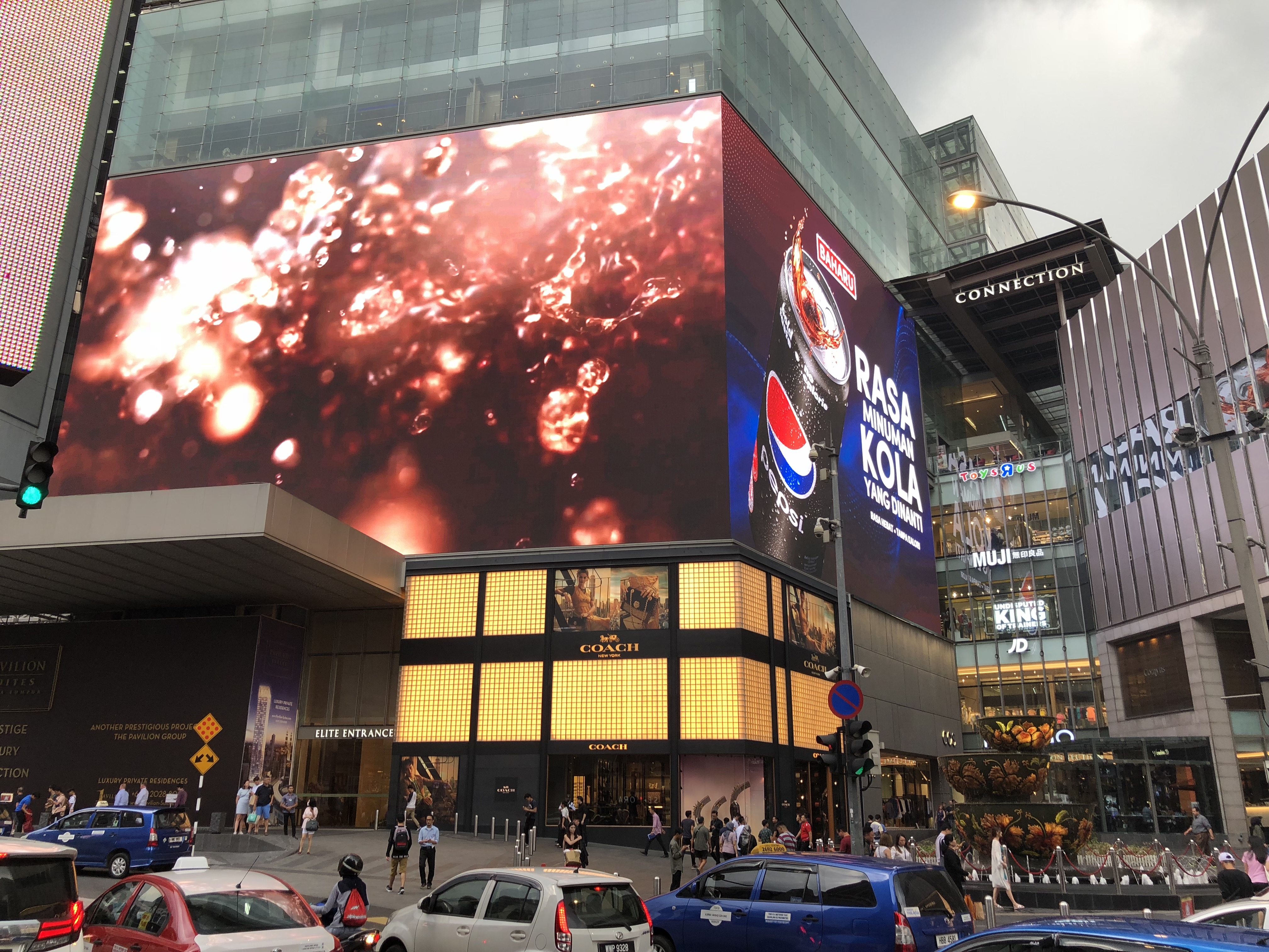 P8 P10 Full Color Double Side Dooh Display Outdoor Led Display Billboard Screen
