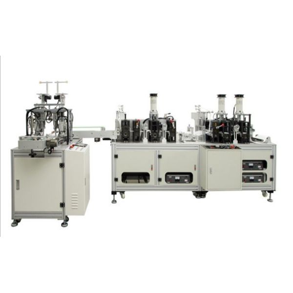 Multifunctional Non Woven Face Mask Making Machine Servo Shifted Accurate Positioning