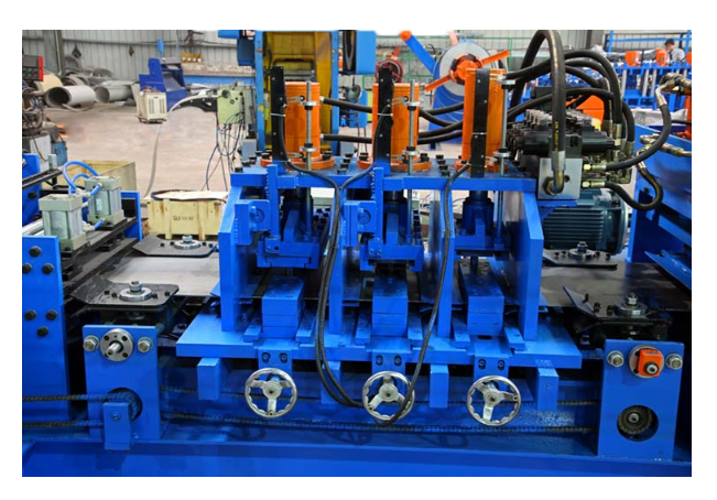 Thickness 5mm CZ Purlin Roll Forming Machine For Construction