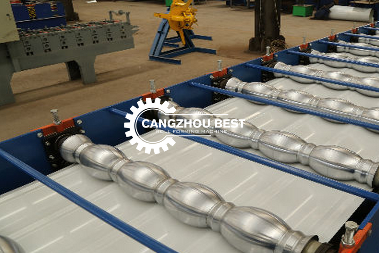 7.5kw Power 828 Glazed Tile Forming Machine