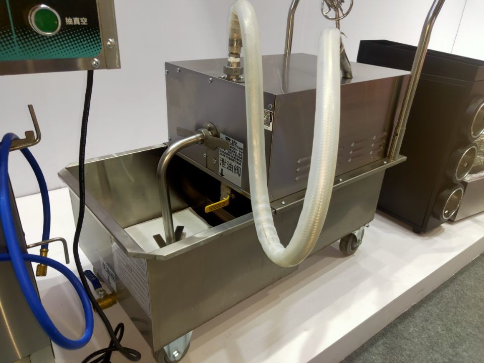 370W Oil Filter Machine 50L Capacity High Temperature Resistant