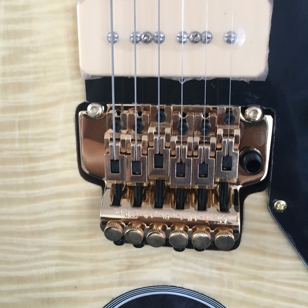 China Flying V Guitar. electric guitar. Good sound quality flying v electric guitar natural color