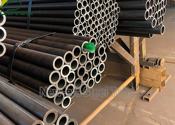 DIN ASTM EN Standard Annealed Carbon Seamless Steel Tube 6 - 256mm OD