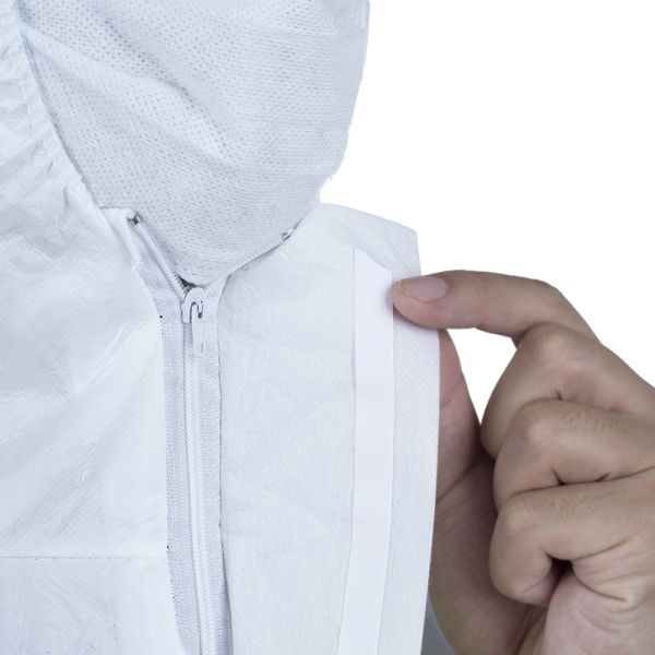 White SF Microporous Type 5 6 Disposable Coveralls Waterproof For Automotive Work