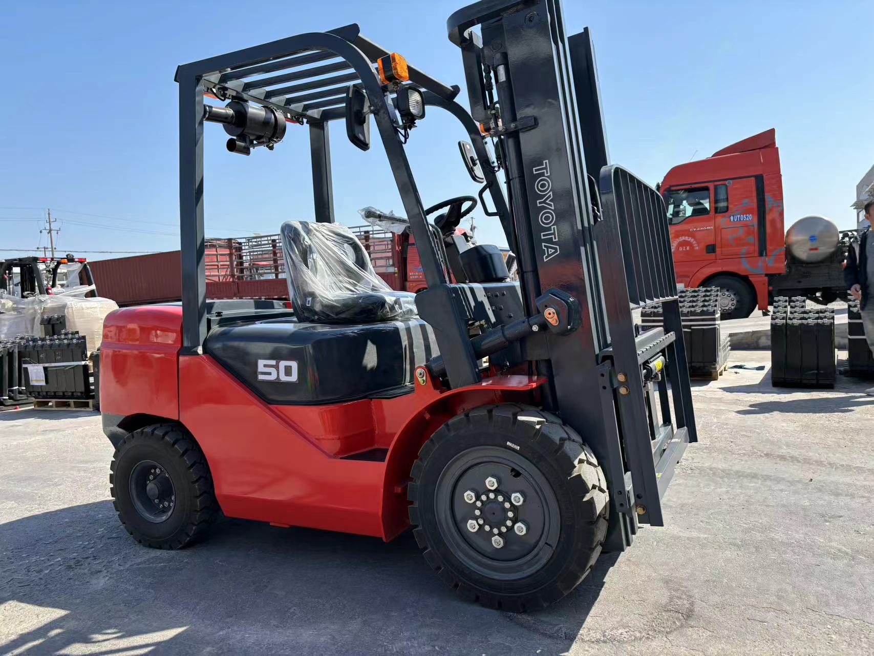 5000kg Loading Capacity Diesel Forklift Truck with Fork Positioner and Side Shifter