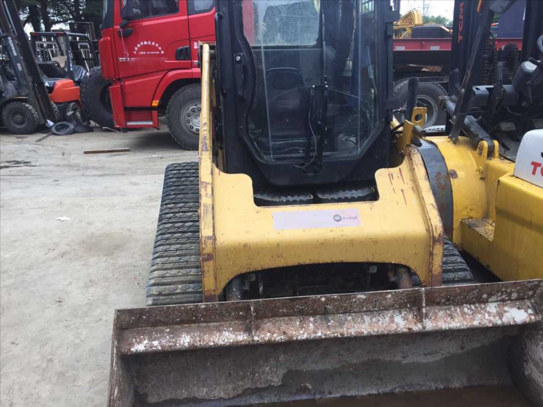 Compact HANSA Hydraulic Pump Road Tyre Skid Steer Loader for Caterpillar Small Loader