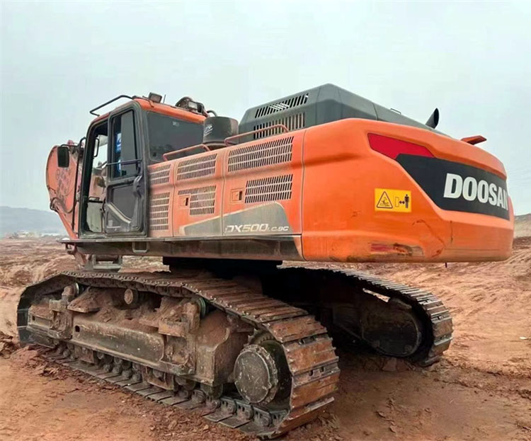 Doosan Engine 50 Ton Crawler Chain Excavator for Earth-moving and Stone Drilling