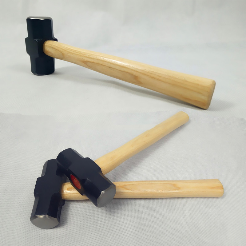 Black color plastic spraying surface wooden handle 2LB weight forged steel Sledge hammer
