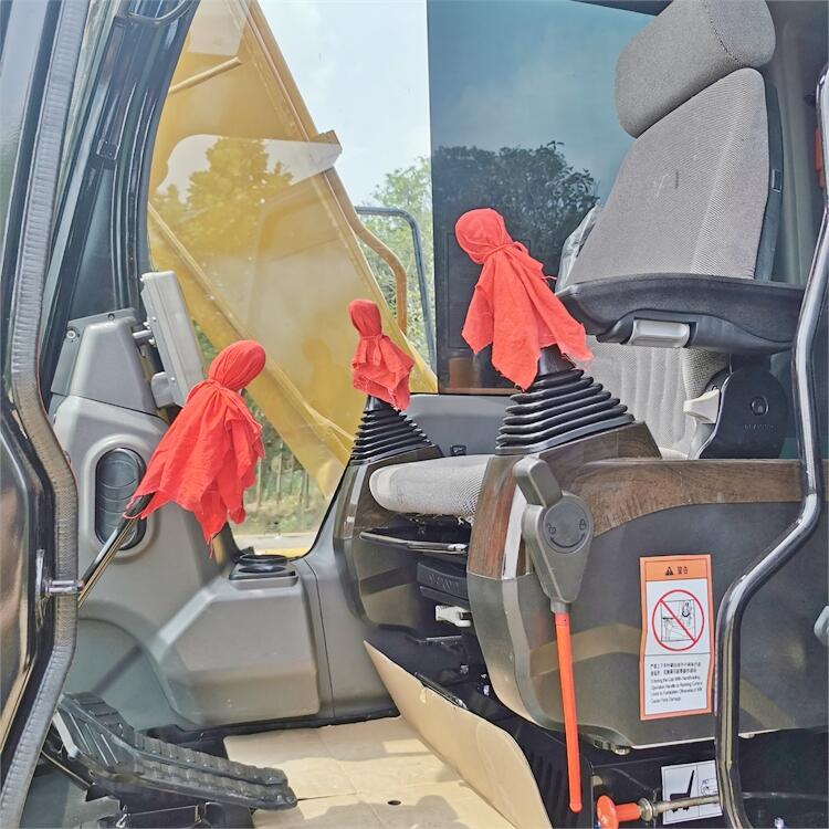 Sell Sany SY 135 Excavator with 13000 KG Machine Weight and 0.53 m3 Bucket Capacity
