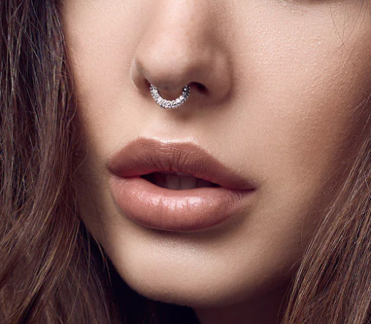 Women Stainless Steel Body Piercing Jewelry Zircon Septum Clicker Hoop ODM