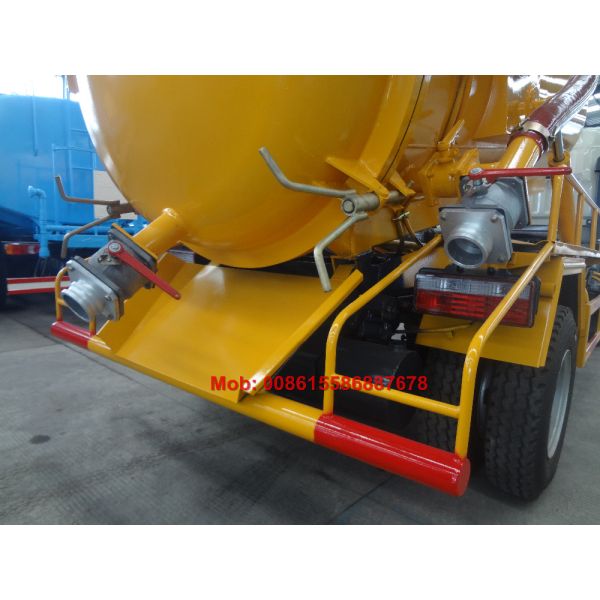 Custom 4000L Septic Tank Truck Sewage Suction Vehicle 4x2 Drive Type 95hp