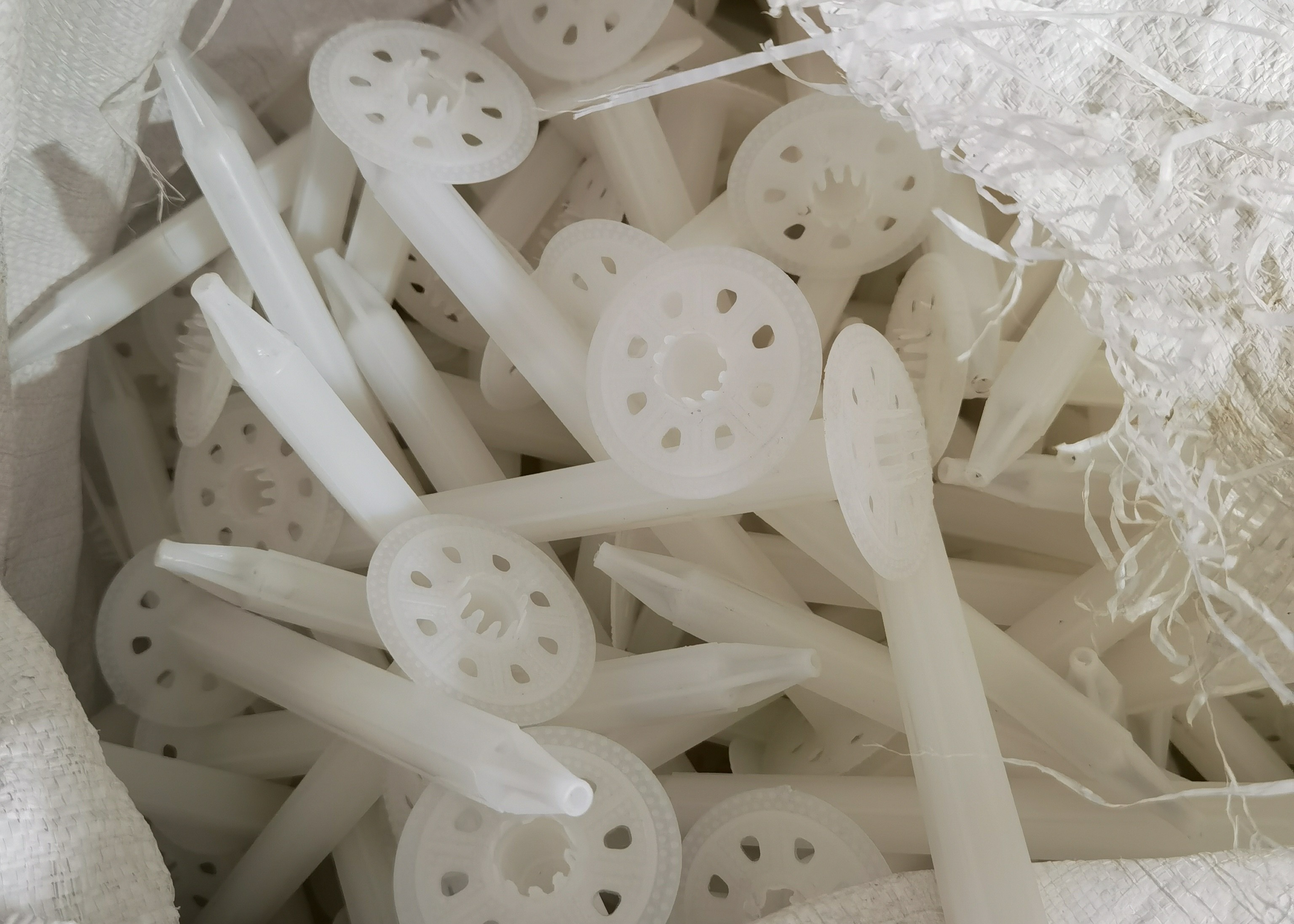 Insulation Drywall Odm Design Plastic Screw Anchor