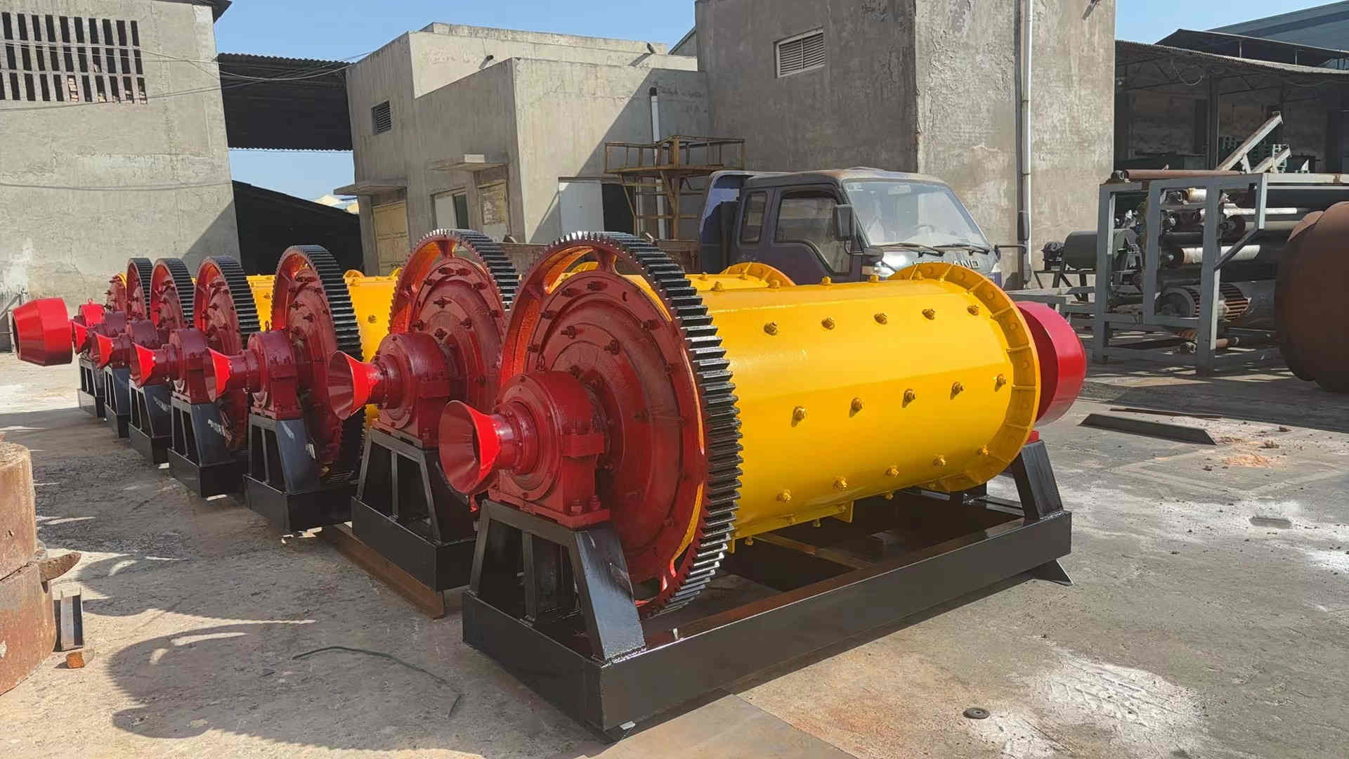 Ball Mill Grinding Machine Limestone Cement Ball Mill For Gold Mining